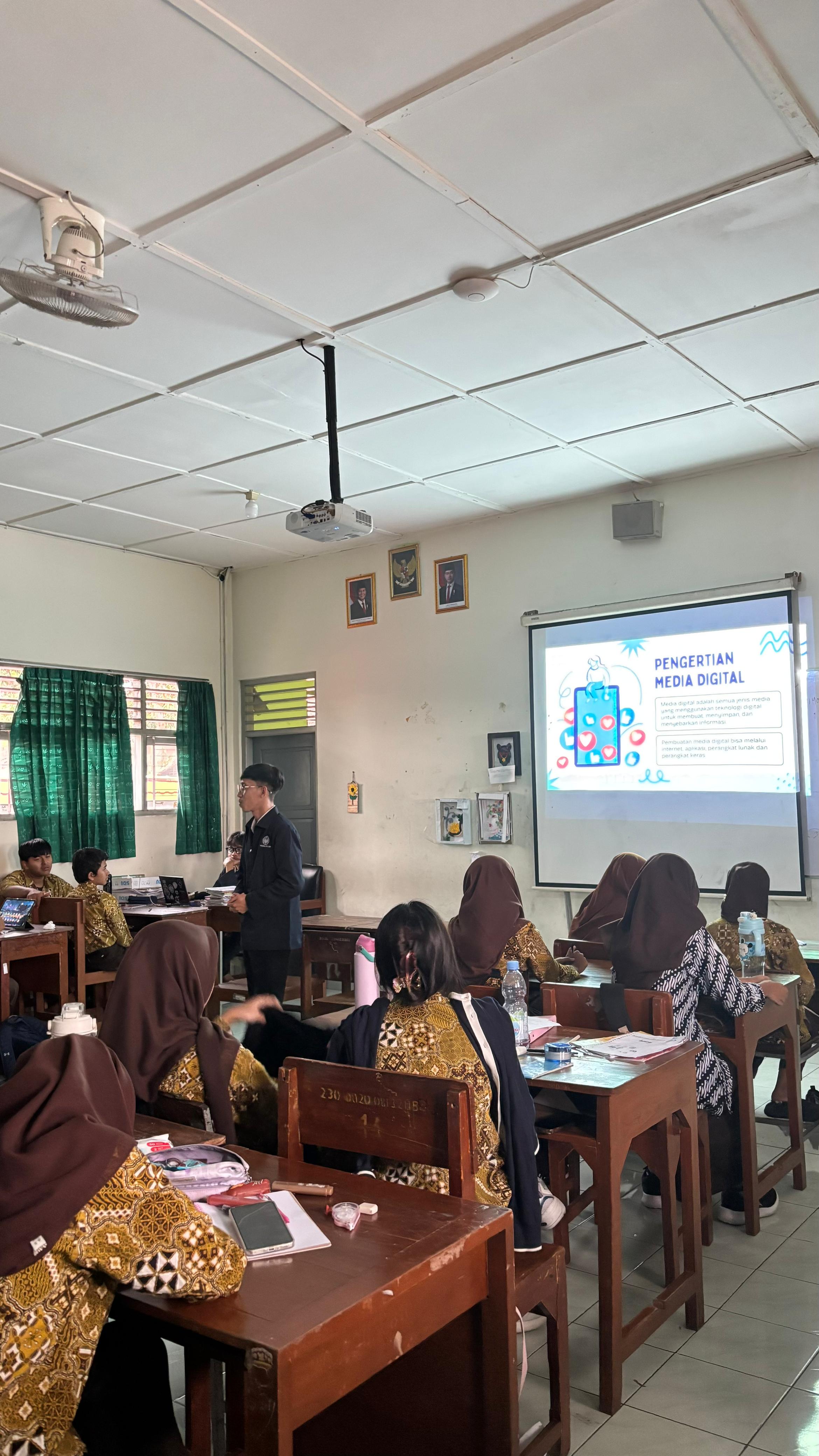 Praktik Mengajar